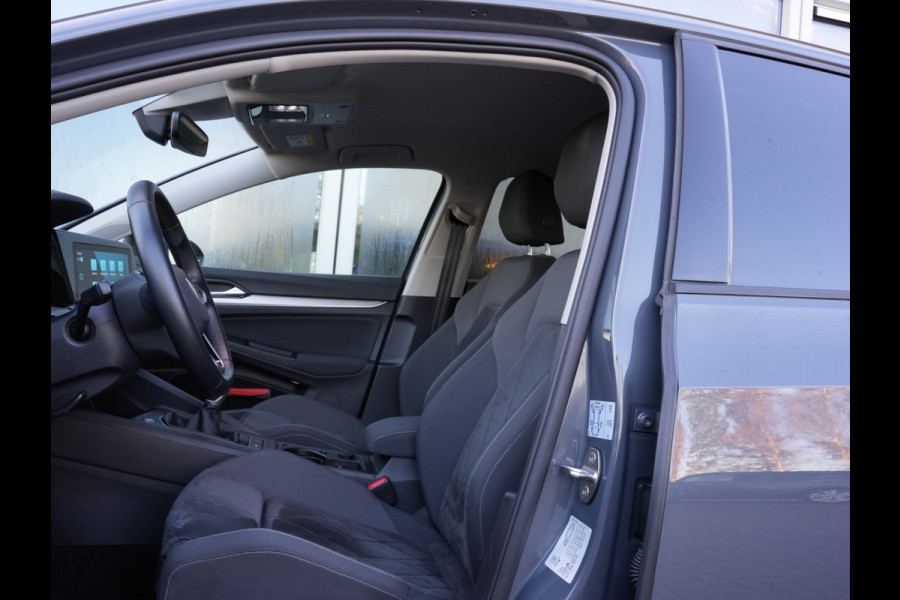 Volkswagen Golf 1.5 TSI Life Business | Navigatie | Adaptive Cruise | Stoelmassage | Android/Apple Carplay