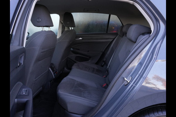 Volkswagen Golf 1.5 TSI Life Business | Navigatie | Adaptive Cruise | Stoelmassage | Android/Apple Carplay