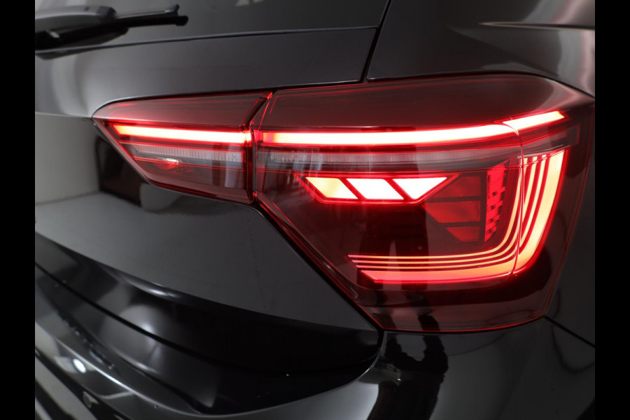 Volkswagen Polo GP R-Line-Edition 1.0 70 kW / 95 pk TSI Hatchback 5 v