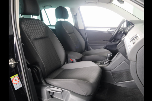 Volkswagen Tiguan 1.5 TSI ACT Comfortline Automaat (DSG) | Navigatie | Parkeersensoren | Adaptieve cruise control | Carplay |