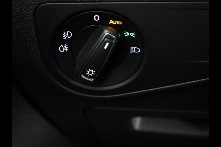 Volkswagen Tiguan 1.5 TSI ACT Comfortline Automaat (DSG) | Navigatie | Parkeersensoren | Adaptieve cruise control | Carplay |