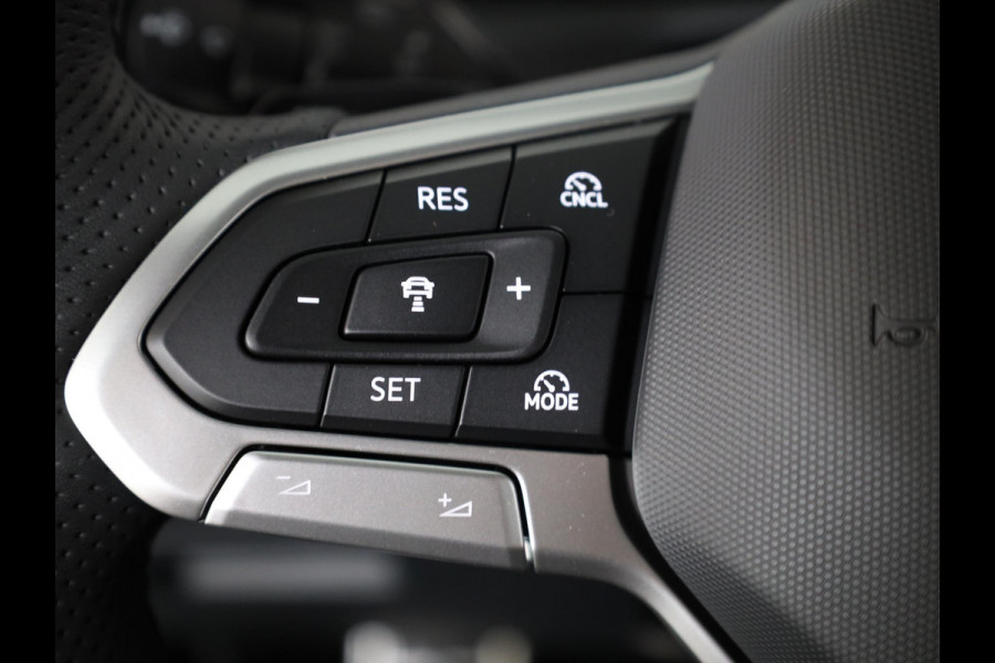 Volkswagen Tiguan R-Line-Edition 1.5 eHybrid 200 kW / 272 pk SUV 6 v