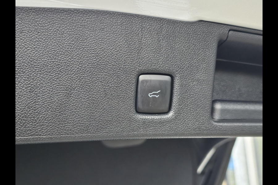 Ford Kuga 2.5 FHEV ST-Line X |190pk | Driver Assistance Pack | Winterpack | Panoramadak | Technology Pack | Geen Stekker nodig | All Season banden | Head up display etc.