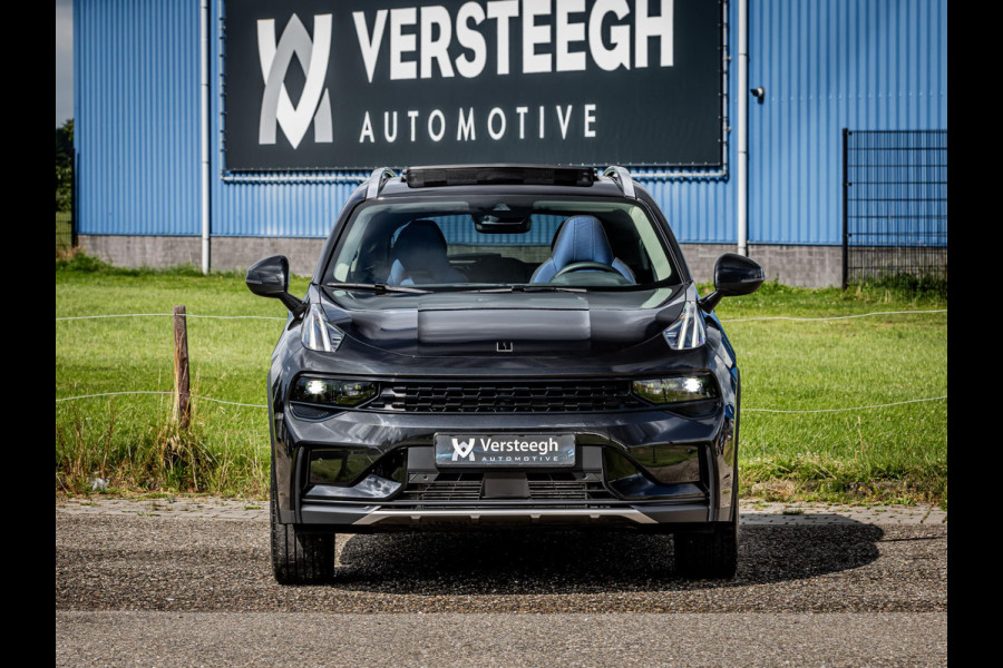 Lynk & Co 01 1.5 Plug-In Hybrid 262pk BLACKED OUT