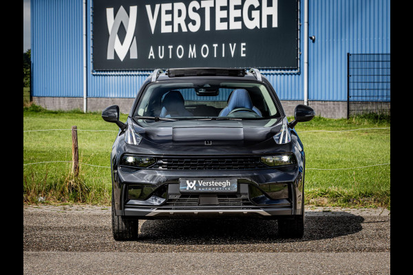 Lynk & Co 01 1.5 Plug-In Hybrid 262pk BLACKED OUT