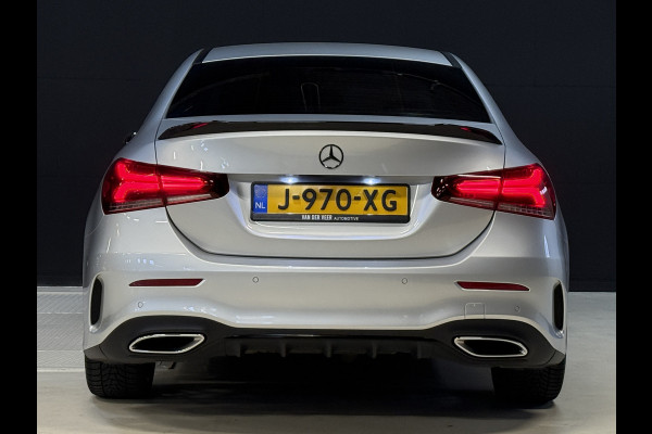 Mercedes-Benz A-Klasse 220 4MATIC Premium | Panoramadak | Sfeerverlichting | Camera