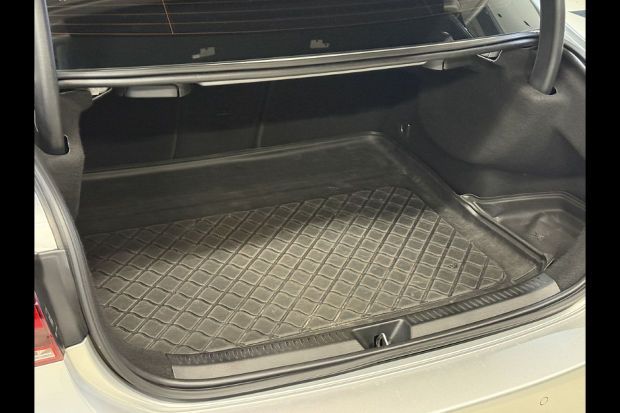 Mercedes-Benz A-Klasse 220 4MATIC Premium | Panoramadak | Sfeerverlichting | Camera