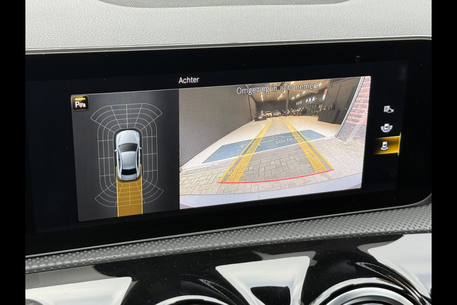 Mercedes-Benz A-Klasse 220 4MATIC Premium | Panoramadak | Sfeerverlichting | Camera