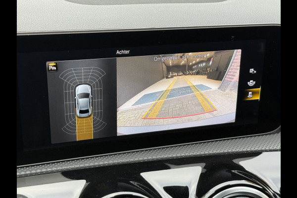 Mercedes-Benz A-Klasse 220 4MATIC Premium | Panoramadak | Sfeerverlichting | Camera