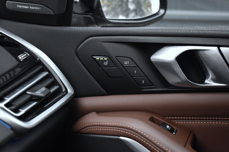 BMW X5 xDrive45e High Executive M Sport | Panoramadak | Laser | ACC | Trekhaak | 21'' Wielen | Luchtvering |