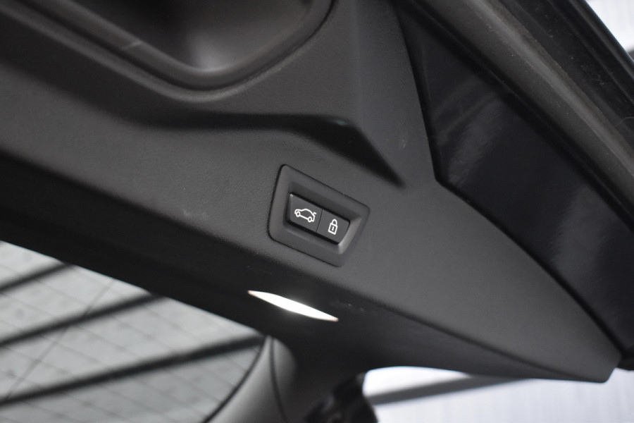 BMW X5 xDrive45e High Executive M Sport | Panoramadak | Laser | ACC | Trekhaak | 21'' Wielen | Luchtvering |