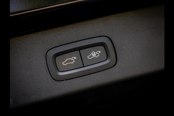 Lynk & Co 01 1.5 Plug-In Hybrid 262pk | Matt Grey | Blacked Out