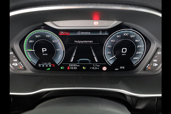 Audi Q3 Sportback 45 TFSI e S Edition 245 pk S-tronic | Navigatie | Panoramadak | Trekhaak (wegklapbaar) | Parkeersensoren | Achteruitrijcamera | Lichtmetalen velgen 20" | S-Line |