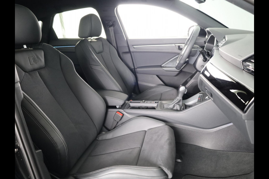 Audi Q3 Sportback 45 TFSI e S Edition 245 pk S-tronic | Navigatie | Panoramadak | Trekhaak (wegklapbaar) | Parkeersensoren | Achteruitrijcamera | Lichtmetalen velgen 20" | S-Line |