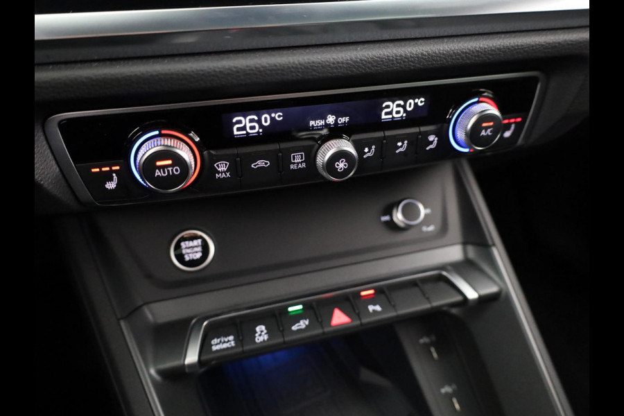 Audi Q3 Sportback 45 TFSI e S Edition 245 pk S-tronic | Navigatie | Panoramadak | Trekhaak (wegklapbaar) | Parkeersensoren | Achteruitrijcamera | Lichtmetalen velgen 20" | S-Line |