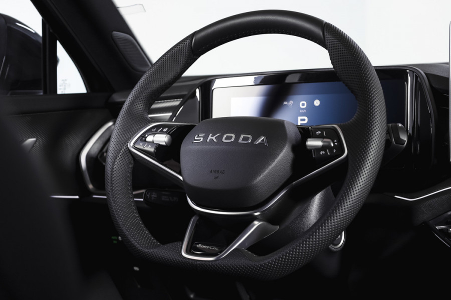 Škoda Kodiaq 1.5 TSI PHEV Sportline Business | S/K-Panodak | DCC+ | Dig. Cockpit | Adapt Cruise | Memory | Winterpakket | Camera | NAV + App. Connect | ECC | DAB | Elek. Trekhaak | Elek. Klep | LM 20" | 0767