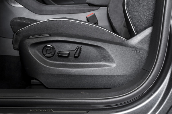 Škoda Kodiaq 1.5 TSI PHEV Sportline Business | S/K-Panodak | DCC+ | Dig. Cockpit | Adapt Cruise | Memory | Winterpakket | Camera | NAV + App. Connect | ECC | DAB | Elek. Trekhaak | Elek. Klep | LM 20" | 0767
