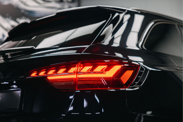 Audi RS4 Avant 2.9 TFSI RS4 quattro | ABT Motor Tuning | Pano | Stoelmassage | Carbon |