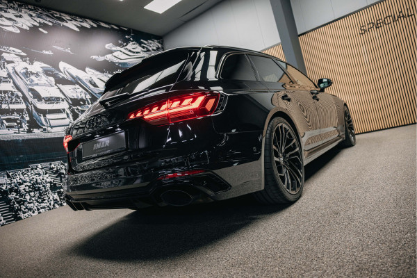 Audi RS4 Avant 2.9 TFSI RS4 quattro | ABT Motor Tuning | Pano | Stoelmassage | Carbon |