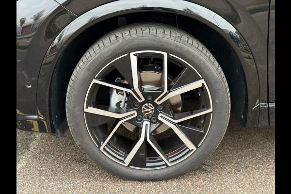 Volkswagen Tiguan 1.5 eTSI R-Line | Pano|Keyless | 360 Camera |