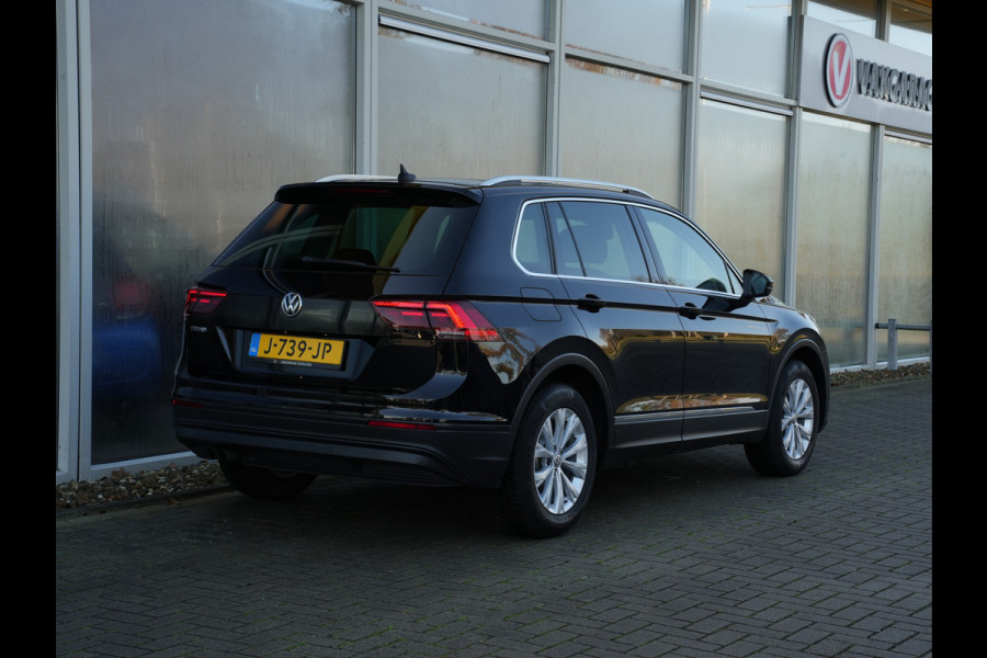 Volkswagen Tiguan 1.5 TSI ACT Comfortline Business | Navigatie | Adaptive Cruise | Stoelverwarming