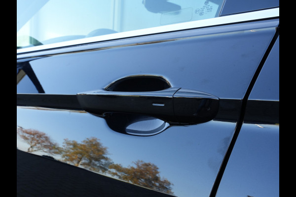 Volkswagen Tiguan 1.5 TSI ACT Comfortline Business | Navigatie | Adaptive Cruise | Stoelverwarming