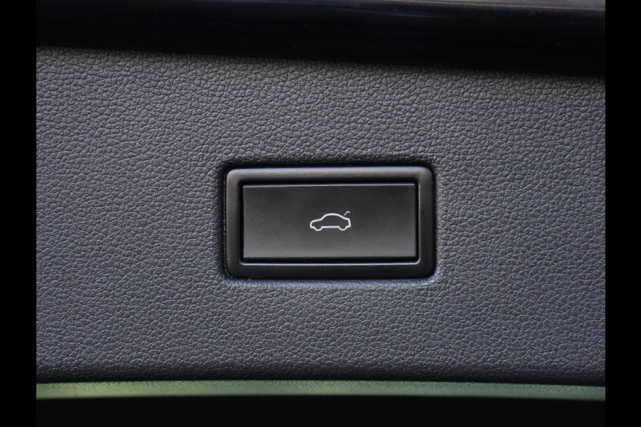 Volkswagen Tiguan 1.5 TSI ACT Comfortline Business | Navigatie | Adaptive Cruise | Stoelverwarming