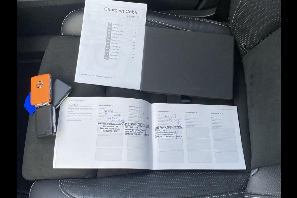 Volvo XC40 Recharge P8 AWD R-Design SOH 92% 1e eigenaar | Origineel NL auto | Pano | Harman Kardon | 360° Camera | Elec. trekhaak | Rijklaar met 12 mnd BOVAG | BTW verrekenbaar