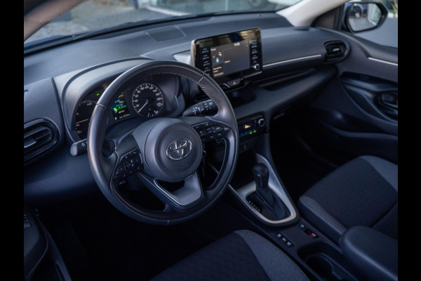 Toyota Yaris 1.5 Hybrid Active / Camera / Carplay / Active Cruise / NL-Auto