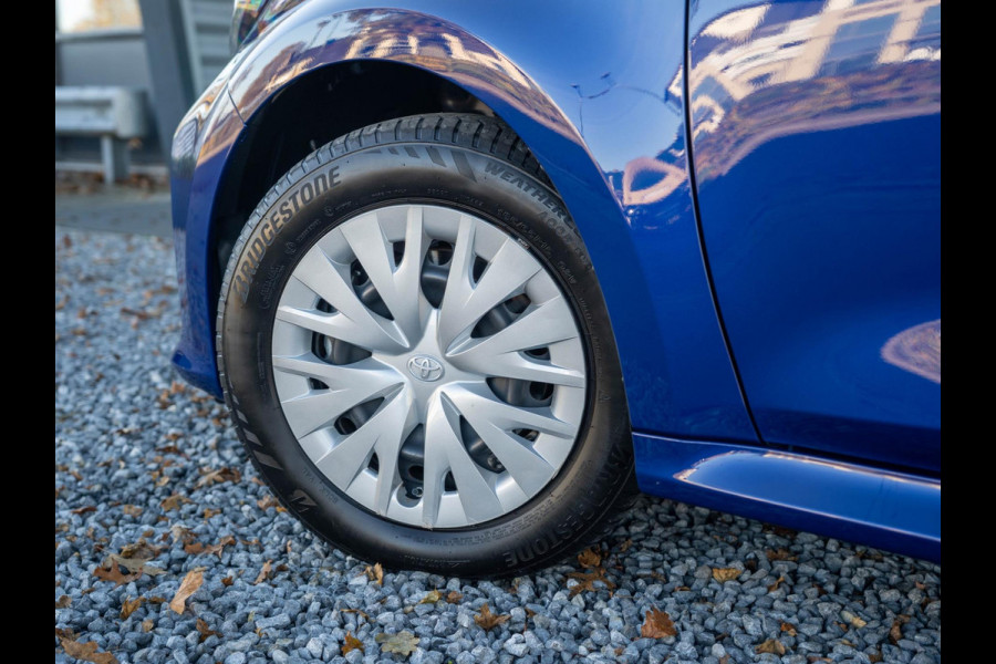 Toyota Yaris 1.5 Hybrid Active / Camera / Carplay / Active Cruise / NL-Auto