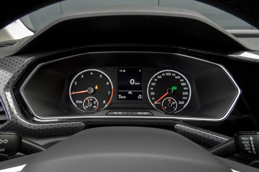 Volkswagen T-Cross 1.0 TSI Style | ADAPTIEVE CRUISE CONTROL | STOELVERWARMING | ACHTERUITRIJCAMERA | LED