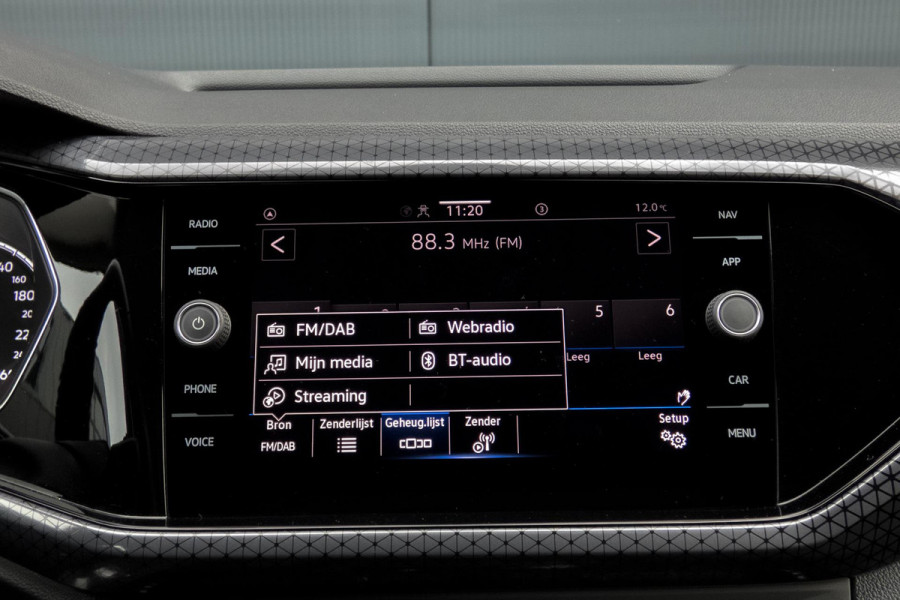 Volkswagen T-Cross 1.0 TSI Style | ADAPTIEVE CRUISE CONTROL | STOELVERWARMING | ACHTERUITRIJCAMERA | LED