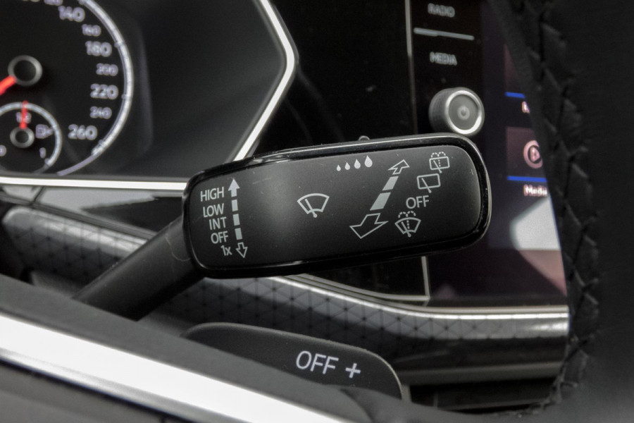 Volkswagen T-Cross 1.0 TSI Style | ADAPTIEVE CRUISE CONTROL | STOELVERWARMING | ACHTERUITRIJCAMERA | LED