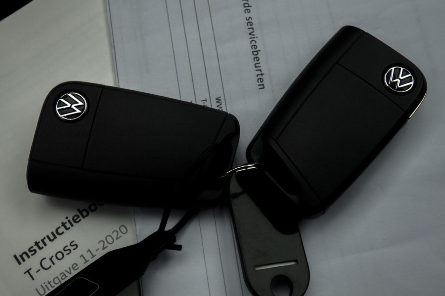 Volkswagen T-Cross 1.0 TSI Style | ADAPTIEVE CRUISE CONTROL | STOELVERWARMING | ACHTERUITRIJCAMERA | LED