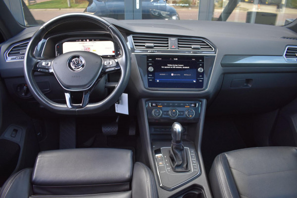Volkswagen Tiguan 1.5 TSI ACT R-Line | LEDER | PANO | CAMERA | VIRTUAL COCKPIT | NAP | STOELVERWARMING