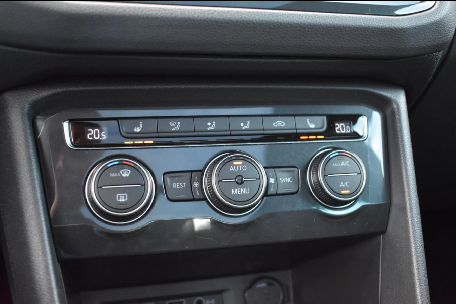 Volkswagen Tiguan 1.5 TSI ACT R-Line | LEDER | PANO | CAMERA | VIRTUAL COCKPIT | NAP | STOELVERWARMING