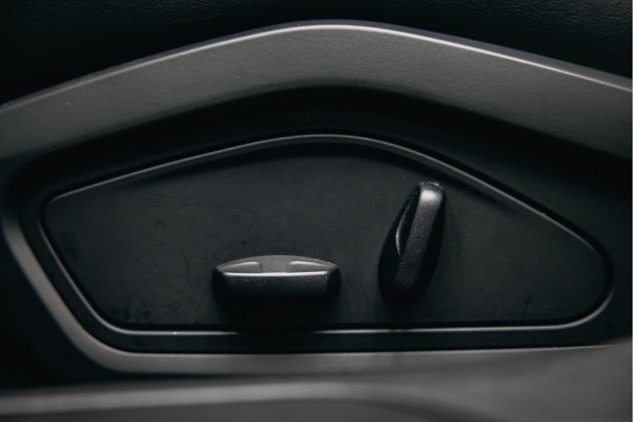 Porsche Taycan Cross Turismo 4 93 kWh | Sport Chrono | Stoelverwarming | Luchtvering | 360 camera |