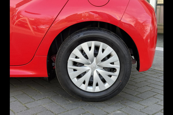 Toyota Yaris 1.5 Hybrid Dynamic | Stoelverwarming, Keyless, Apple Carplay/Android auto, Parkeercamera, LED