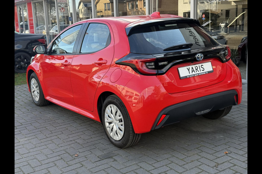 Toyota Yaris 1.5 Hybrid Dynamic | Stoelverwarming, Keyless, Apple Carplay/Android auto, Parkeercamera, LED