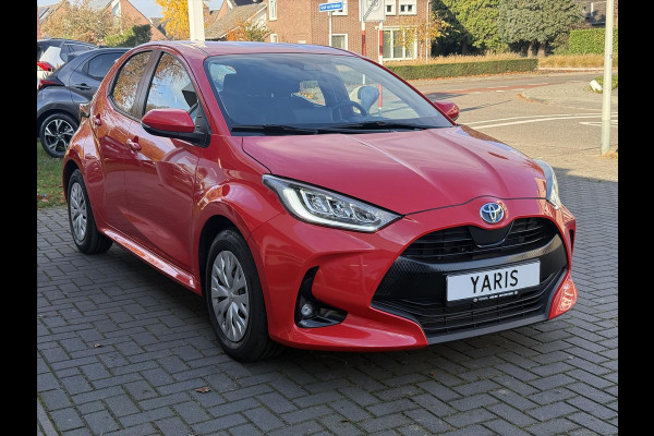 Toyota Yaris 1.5 Hybrid Dynamic | Stoelverwarming, Keyless, Apple Carplay/Android auto, Parkeercamera, LED