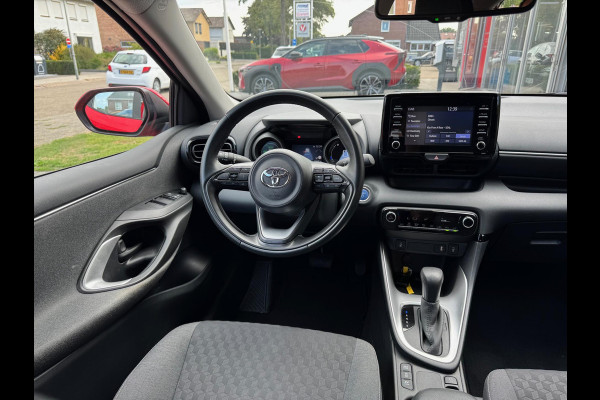 Toyota Yaris 1.5 Hybrid Dynamic | Stoelverwarming, Keyless, Apple Carplay/Android auto, Parkeercamera, LED
