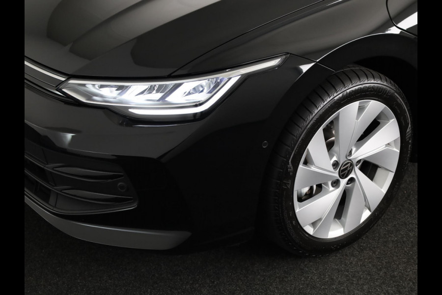 Volkswagen Golf 1.5 eHybrid Life Edition 204 pk Automaat (DSG) | Verlengde garantie | Navigatie via App | Parkeersensoren (Park assist) | Achteruitrijcamera | Adaptieve cruise control |