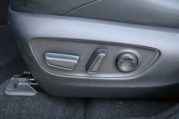 Toyota RAV4 2.5 Hybrid Style | BTW | JBL | 360 | STUURW.VERWARMD | ACC | CARPLAY |