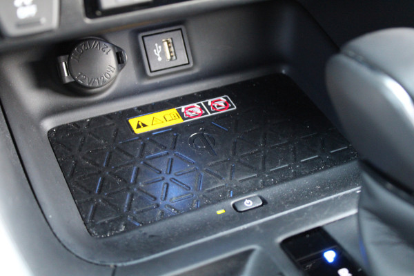 Toyota RAV4 2.5 Hybrid Style | BTW | JBL | 360 | STUURW.VERWARMD | ACC | CARPLAY |