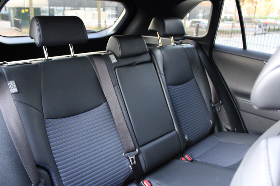 Toyota RAV4 2.5 Hybrid Style | BTW | JBL | 360 | STUURW.VERWARMD | ACC | CARPLAY |