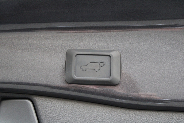 Toyota RAV4 2.5 Hybrid Style | BTW | JBL | 360 | STUURW.VERWARMD | ACC | CARPLAY |