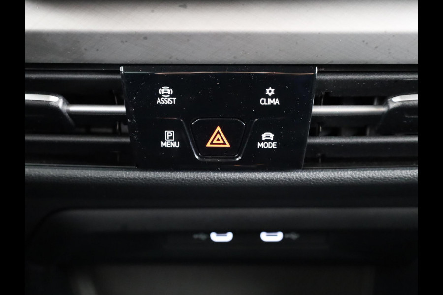Volkswagen Golf 1.5 eHybrid Life Edition 204 pk Automaat (DSG) | Verlengde garantie | Navigatie via App | Parkeersensoren (Park assist) | Achteruitrijcamera | Adaptieve cruise control |