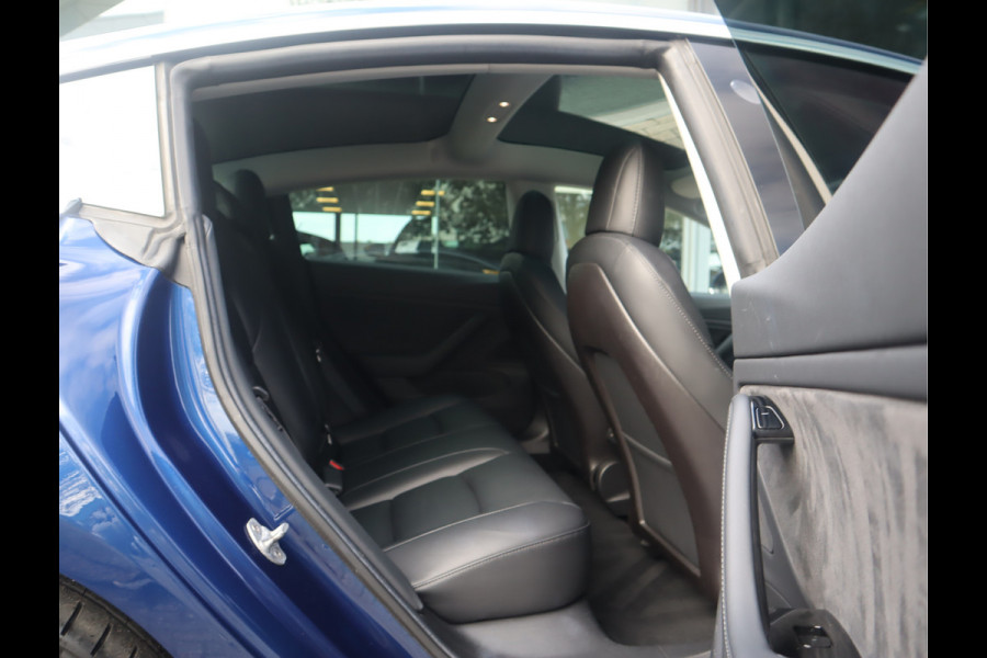 Tesla Model 3 Long Range AWD 75 kWh / Autopilot