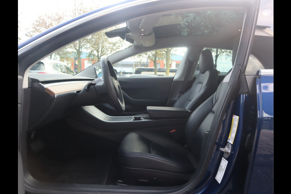 Tesla Model 3 Long Range AWD 75 kWh / Autopilot