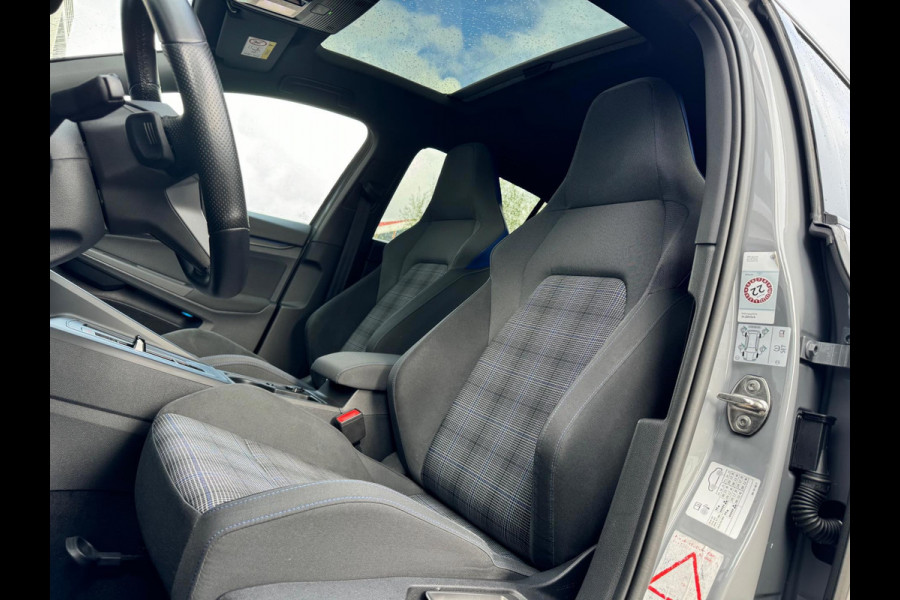Volkswagen Golf 1.4 eHybrid GTE Pano/HuD/Dodehoek
